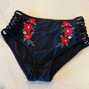 Hollister swim bottoms🌊